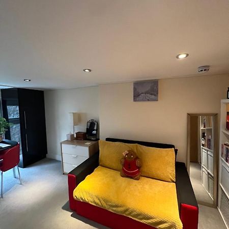 Comfy Apartment - Finchley Road 런던 외부 사진
